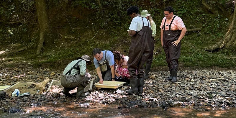 - SCDES’s Justin Lewandowski gave an engaging presentation on water quality testing and macroinvertebrate sampling. 
