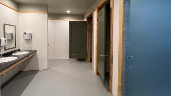 Learning Center Bath w/Stalls & Showers Learning Center Bath w/Stalls & Showers